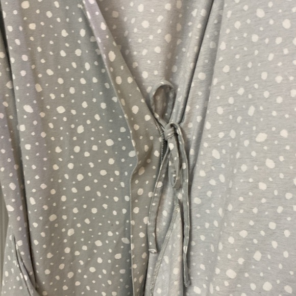 Women’s Robe Gray with White Dots One Size - Picture 5 of 5